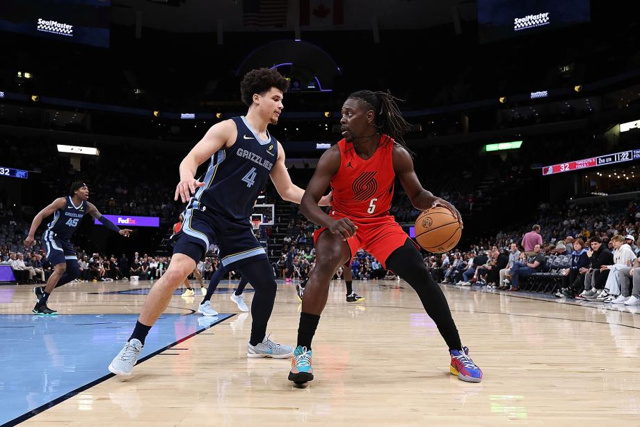 下载开云-NBA-霍勒迪35+11格兰特30+8 开拓者客场力克灰熊